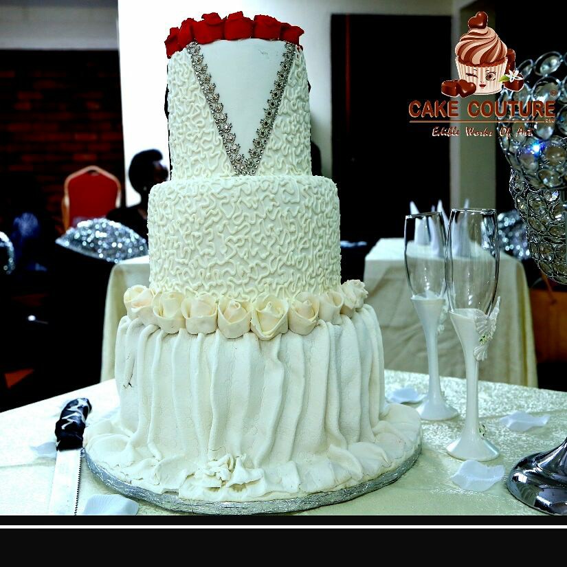 The V-neck inspired cake decoration by Cake Couture 256