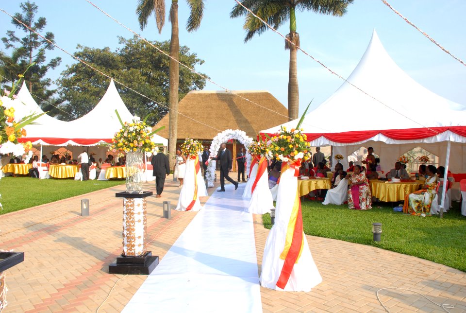 Red & White wedding decorations at Mawanda Royal Gardens
