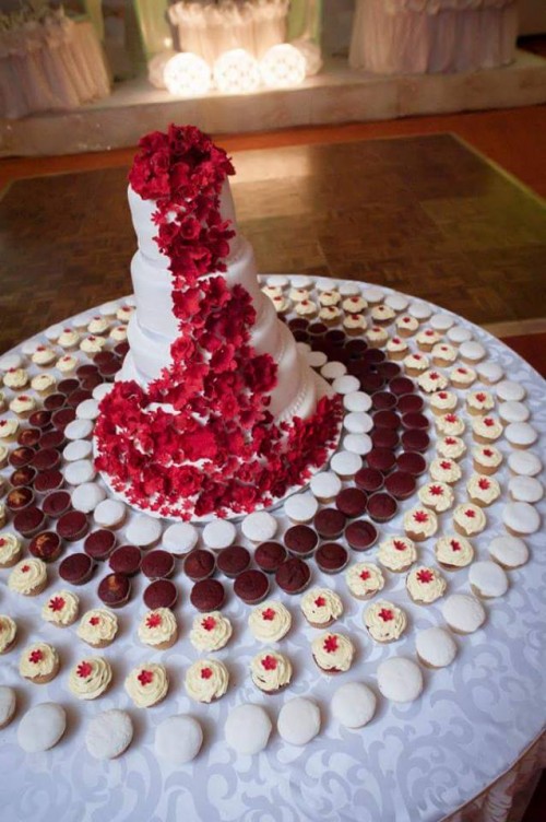 Creative wedding cake and cupcakes from Danse Pastries Uganda