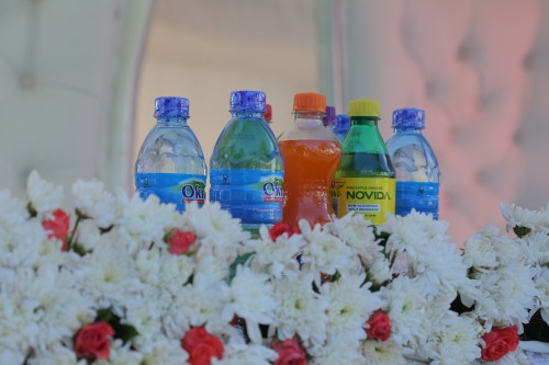 Soft drinks and table decorations with Jari Events & Confectionary
