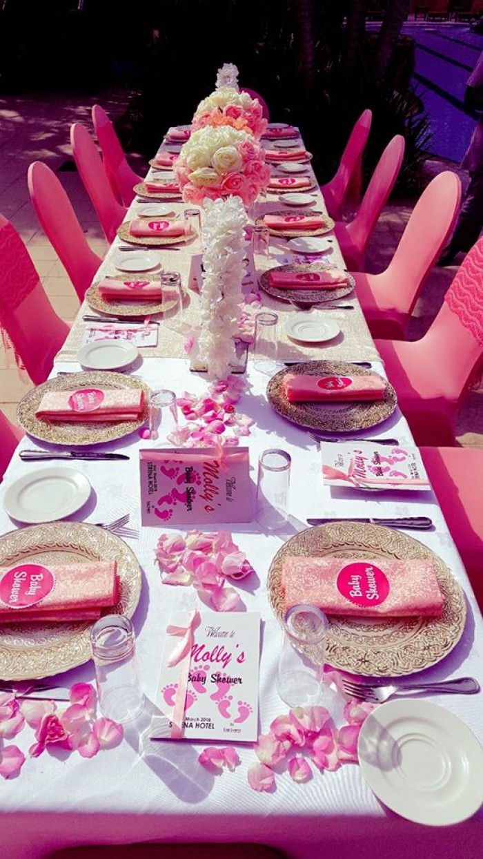 Molly's Baby Shower : White & Pink Touch