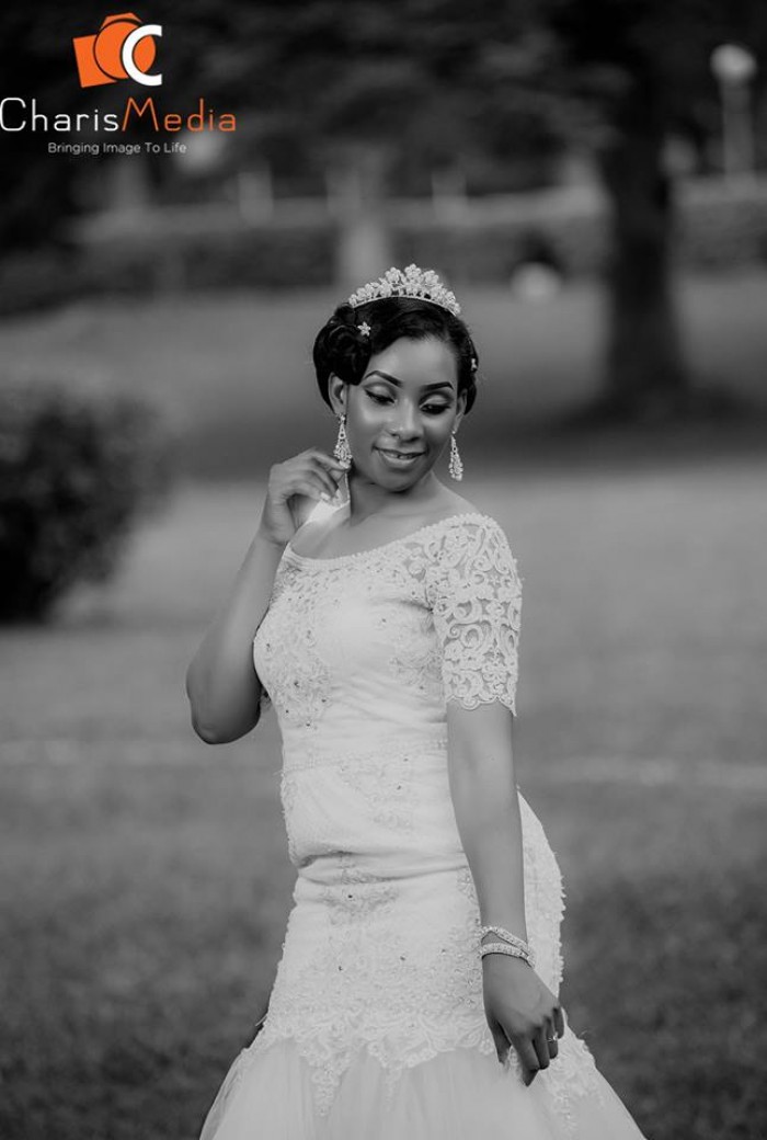 Beautiful bride, Royton on her wedding day, photo by Charis Media