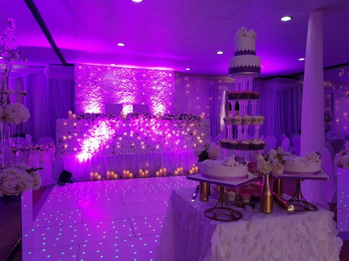 A wedding cake at Rivonia Suites