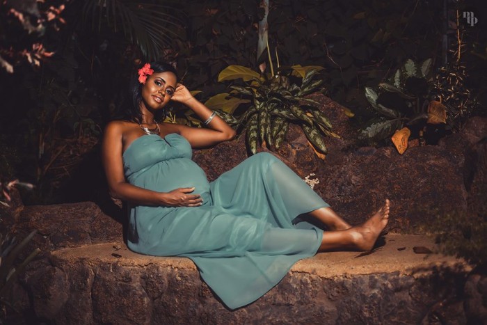 Mona Lisa's pregnancy photo shoot by Mohsen Taha Photography