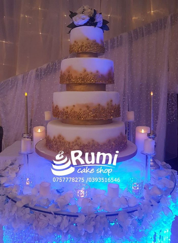 Robert and Agella's magnificent wedding cake by Rumi Cake Shop