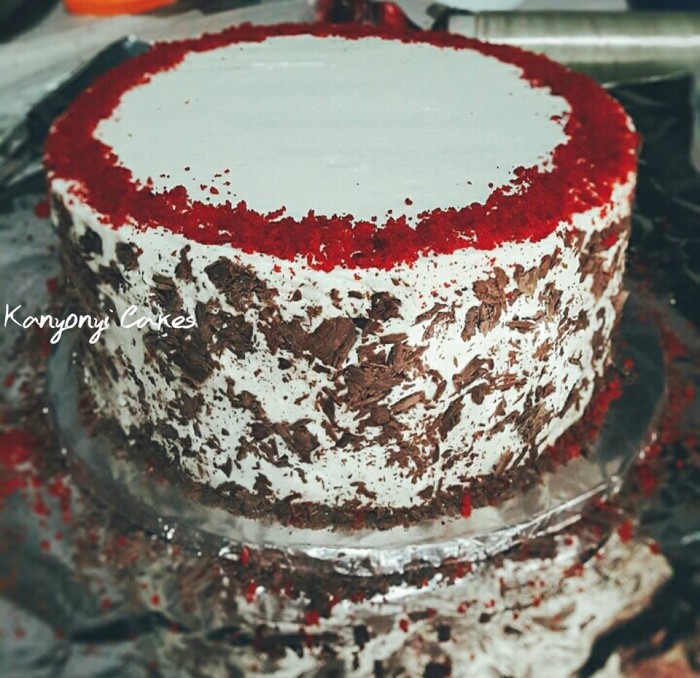 Red velvet and chocolate cake, Kanyonyi Cakes