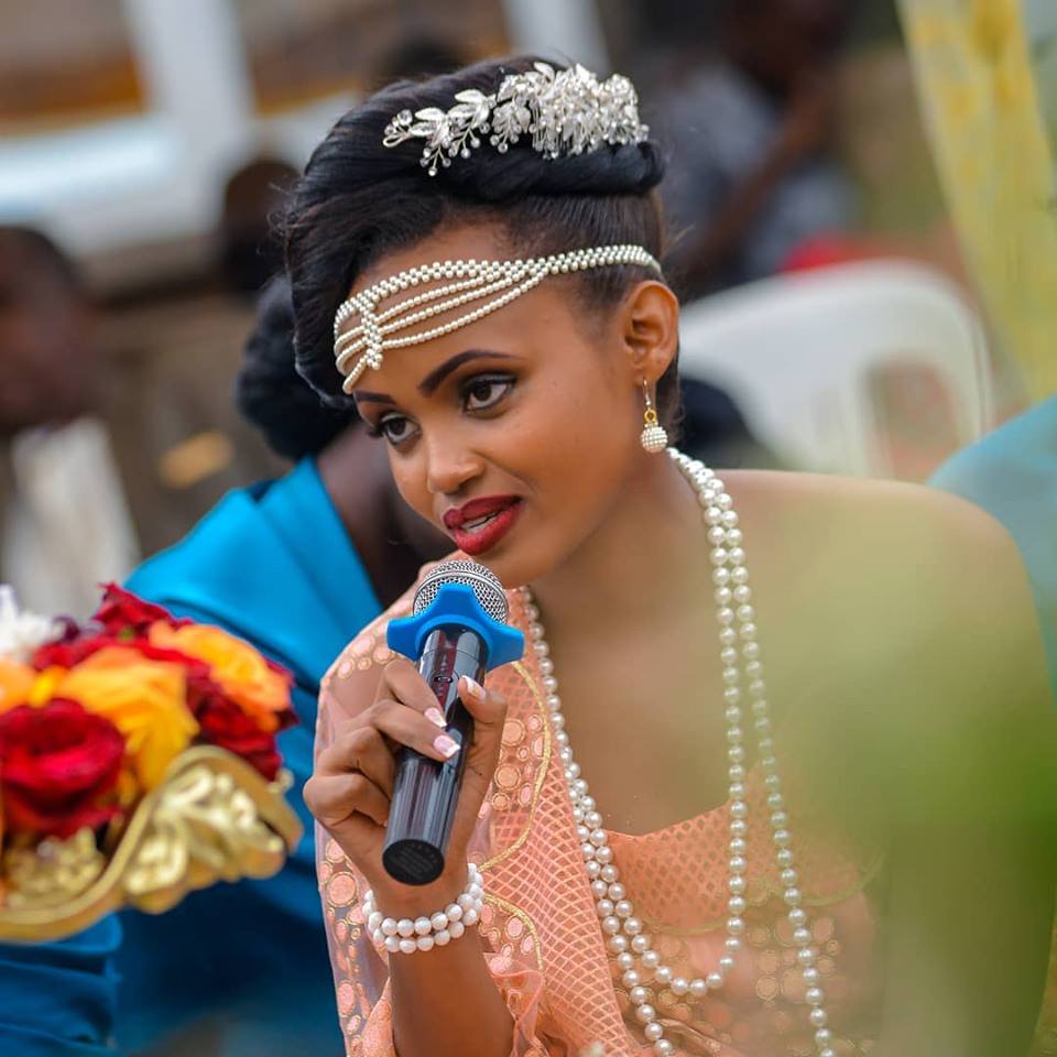 A beautiful bride giving her speech at kweranga/traditional wedding